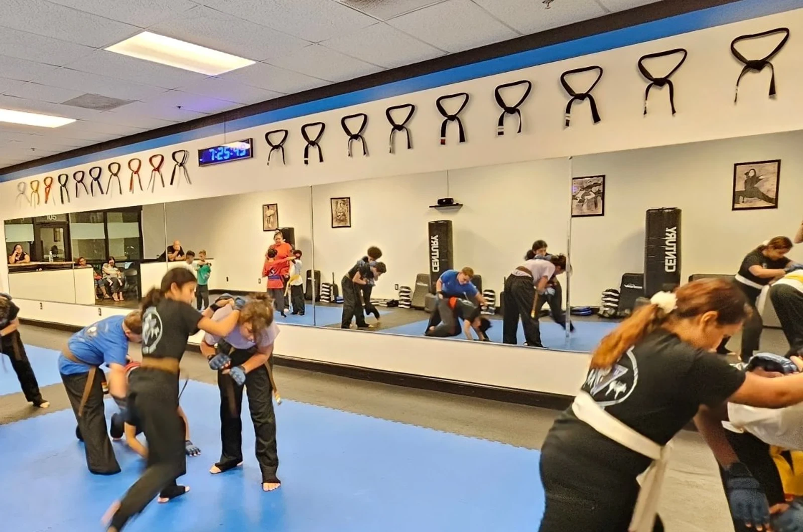 Adult martial arts class at Bannis Martial Arts